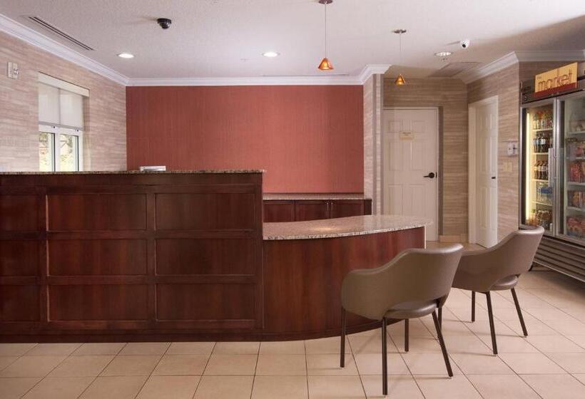 Отель Towneplace Suites The Villages