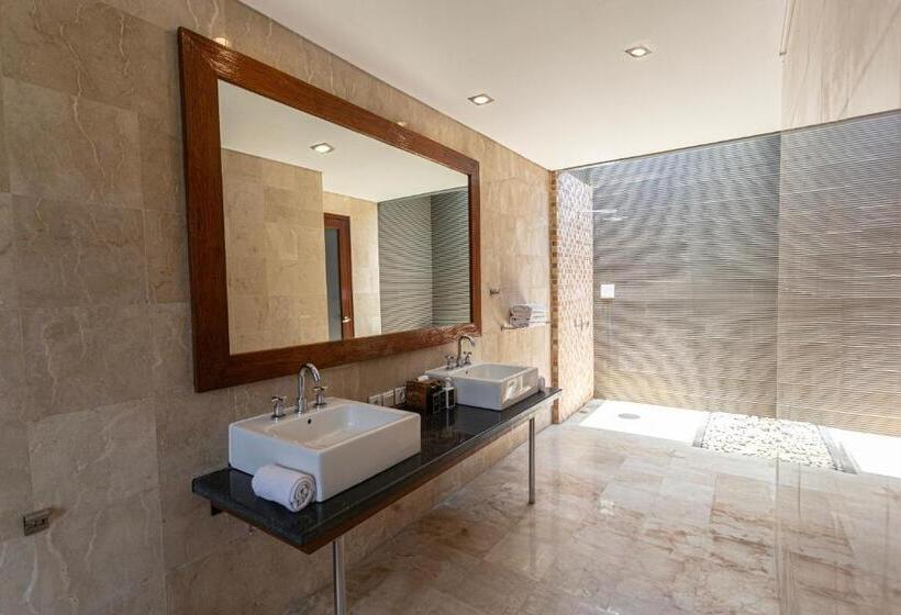هتل Abi Bali Resort And Villa
