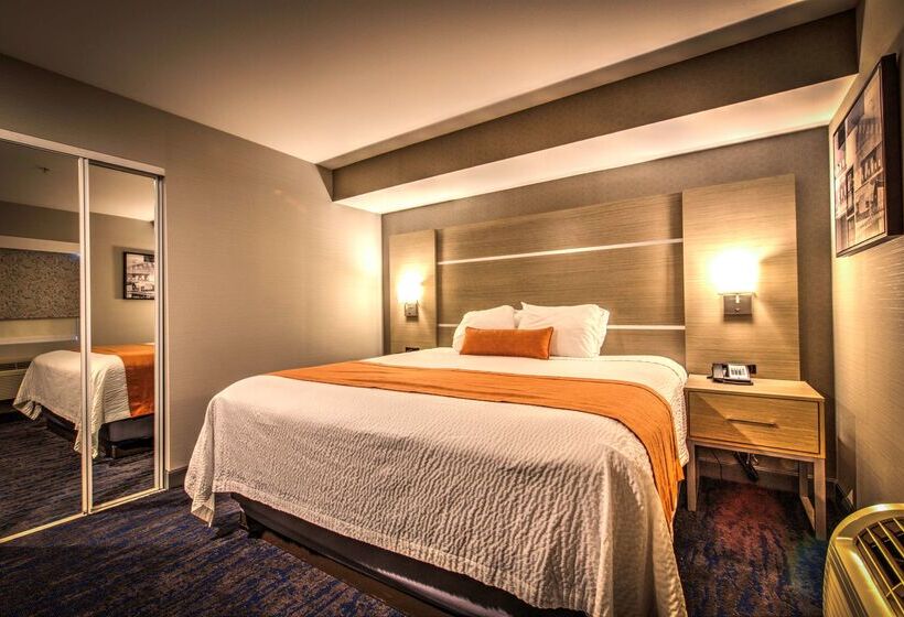 هتل Best Western Plus Media Center Inn & Suites