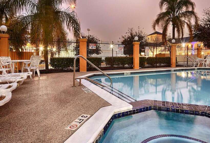 هتل Best Western Plus Northwest Inn And Suites Houston