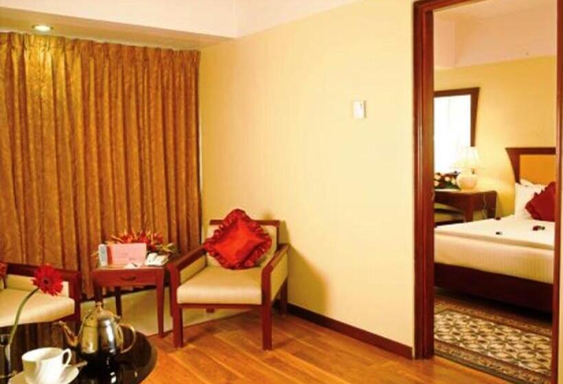 בית מלון כפרי Classic Sarovar Portico Trivandrum