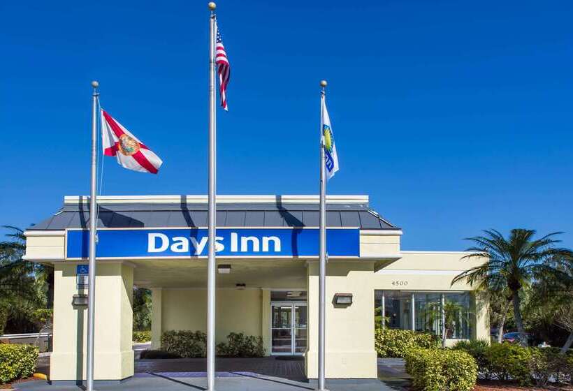 هتل Days Inn By Wyndham Melbourne