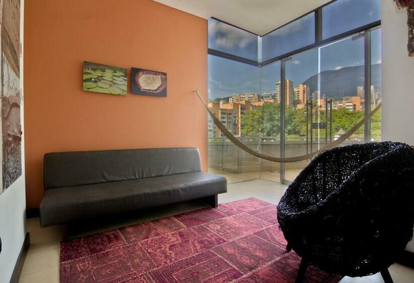 Diez Hotel Categoría Colombia