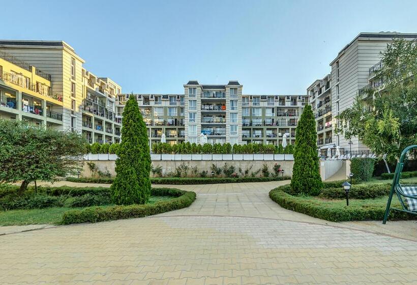 هتل Festa Pomorie Resort