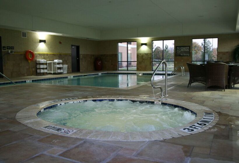 هتل Hampton Inn & Suites Fort Worth Fossil Creek