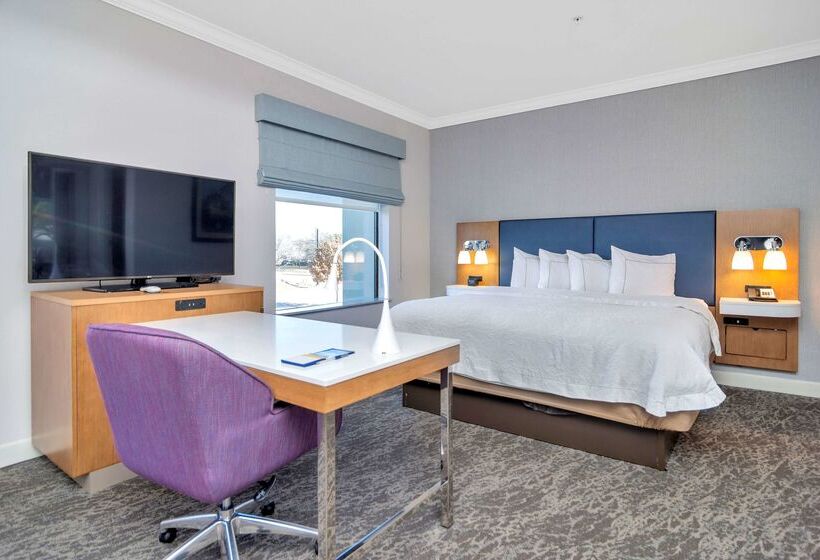 هتل Hampton Inn & Suites Fort Worth Fossil Creek