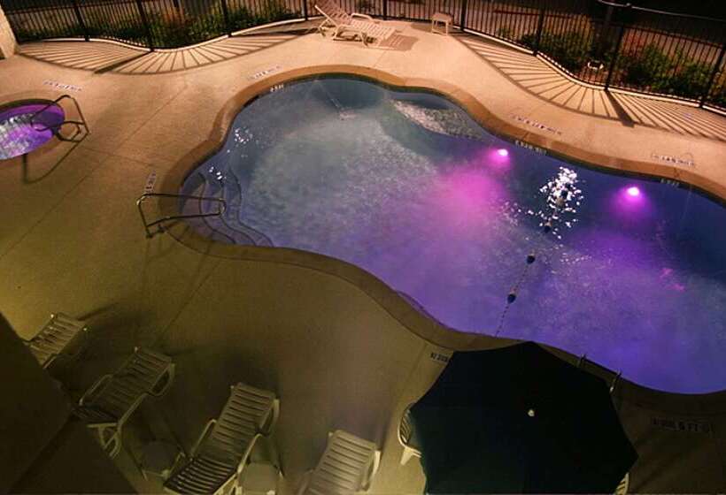 هتل Hampton Inn & Suites Austin Cedar Parklakeline