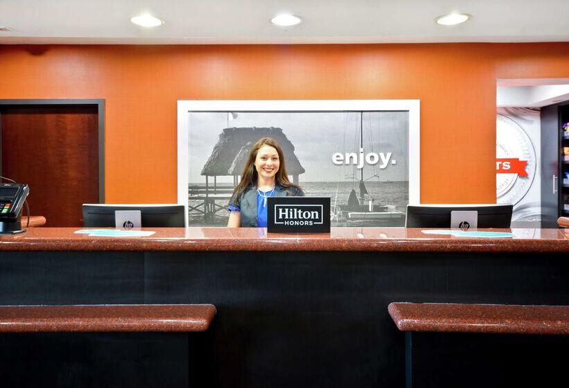 هتل Hampton Inn & Suites Corpus Christi I37  Navigation Blvd