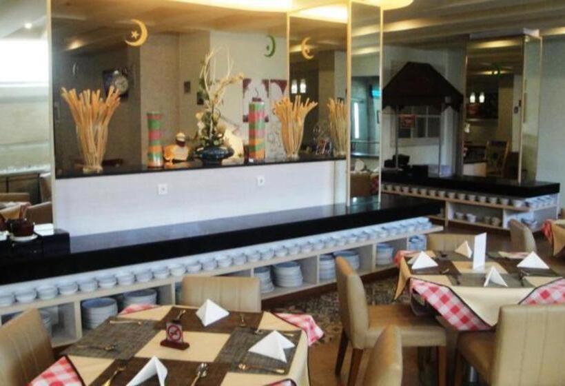 هتل Horison Ultima Makassar