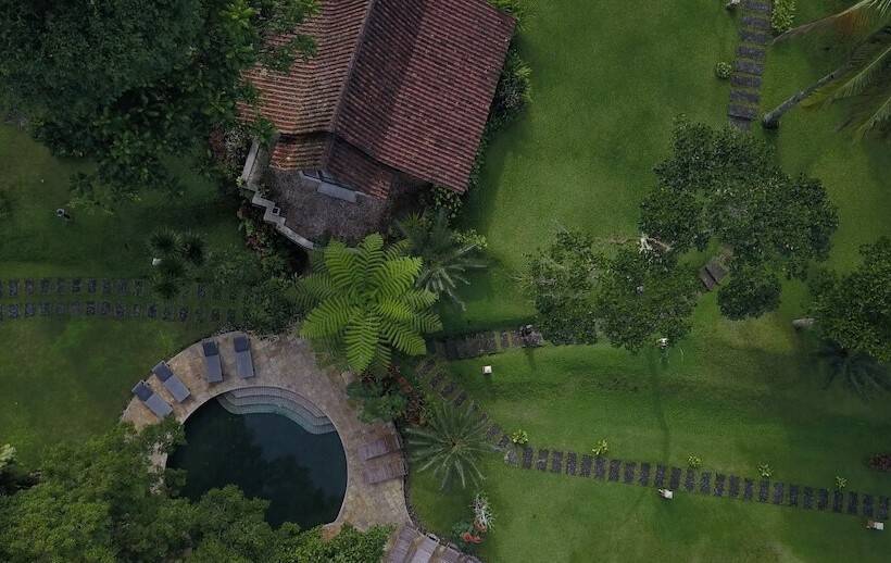 هتل Ijen Resort And Villas   The Hidden Paradise