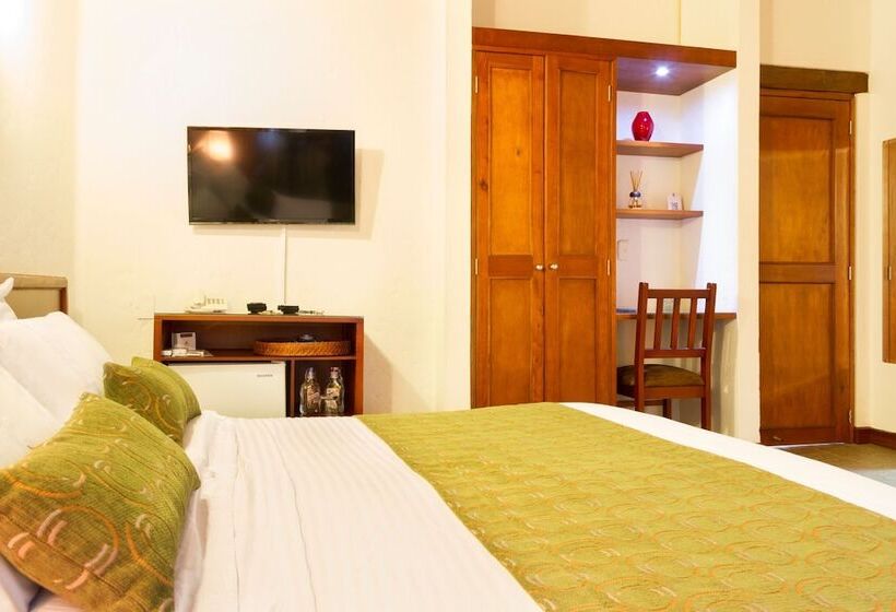 La Campana Hotel Boutique