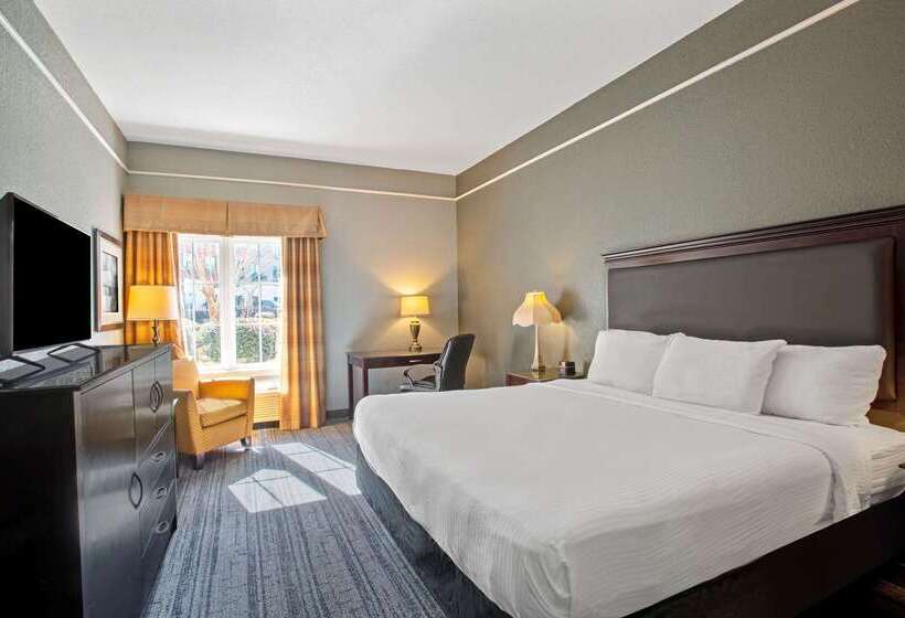 هتل La Quinta By Wyndham Mobile   Tillman S Corner