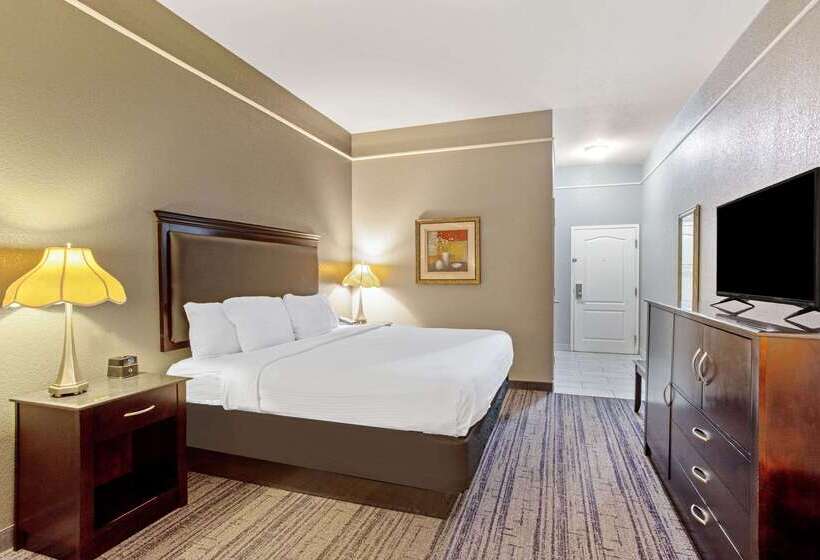 هتل La Quinta By Wyndham Mobile   Tillman S Corner