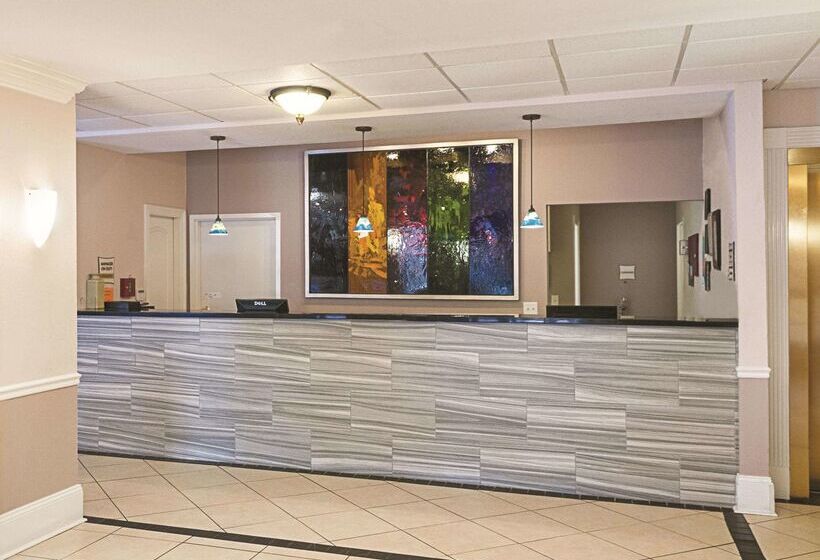 בית מלון כפרי La Quinta Inn & Suites By Wyndham Slidell   North Shore Area