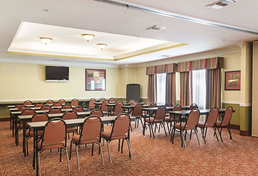 בית מלון כפרי La Quinta Inn & Suites By Wyndham Slidell   North Shore Area