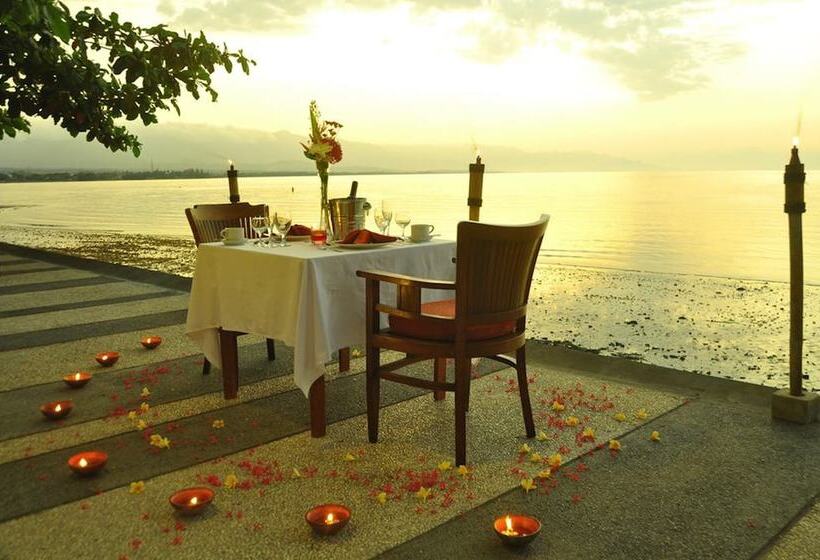 호텔 Nugraha Lovina Seaview Resort & Spa