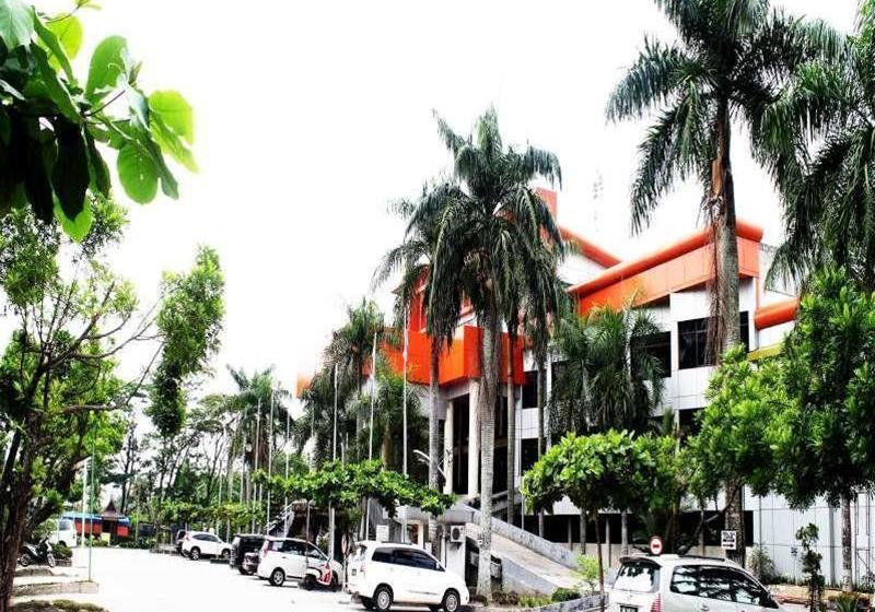 Отель Ratu Mayang Garden