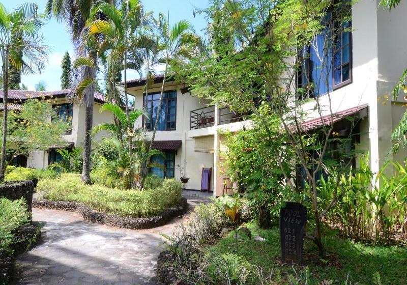 هتل Tasik Ria Resort