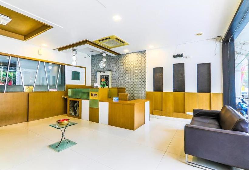 בית מלון כפרי Fab Royal Star