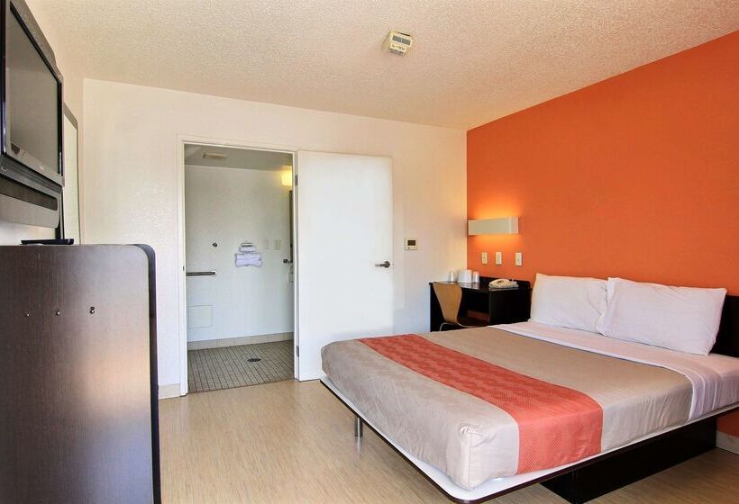 Motel 6 Austin, Tx