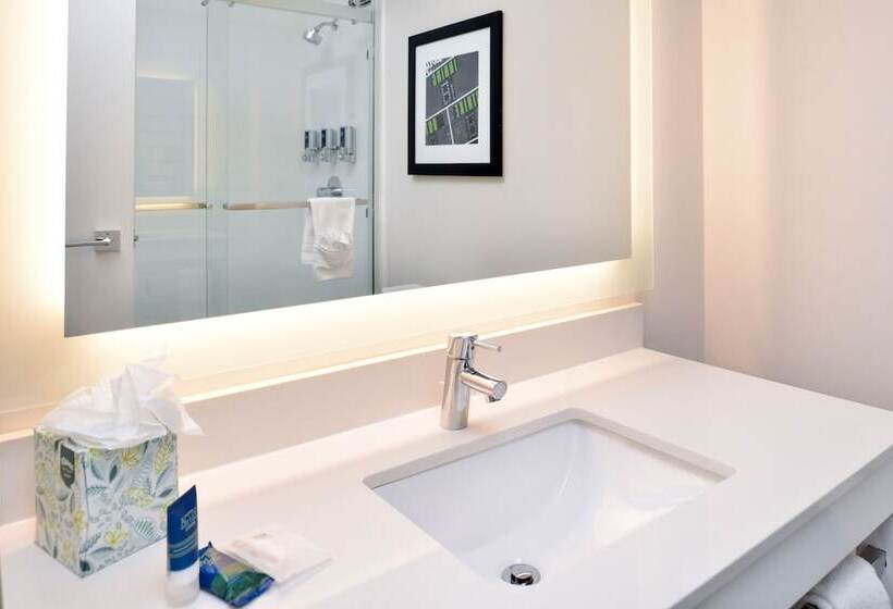 مُتل Four Points By Sheraton Omaha Midtown