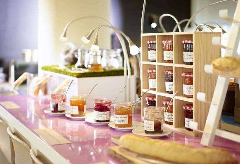 هتل Hyatt Regency Taoyuan International Airport