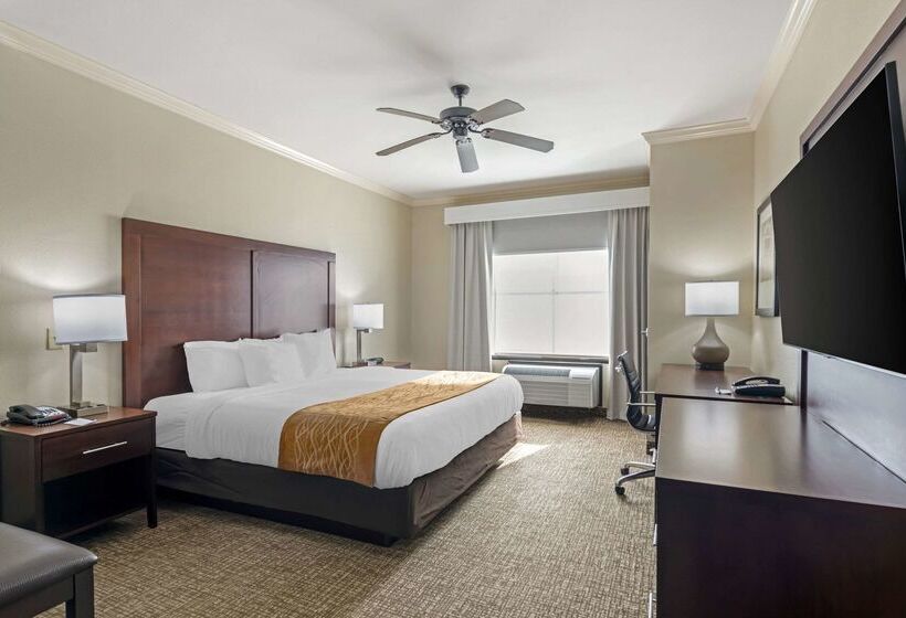 هتل Comfort Inn & Suites Fort Worth  Fossil Creek