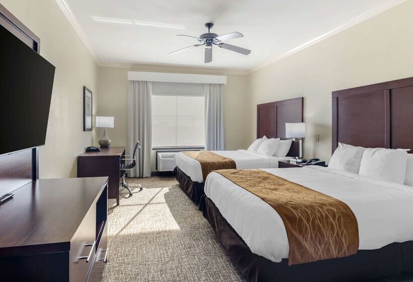 هتل Comfort Inn & Suites Fort Worth  Fossil Creek