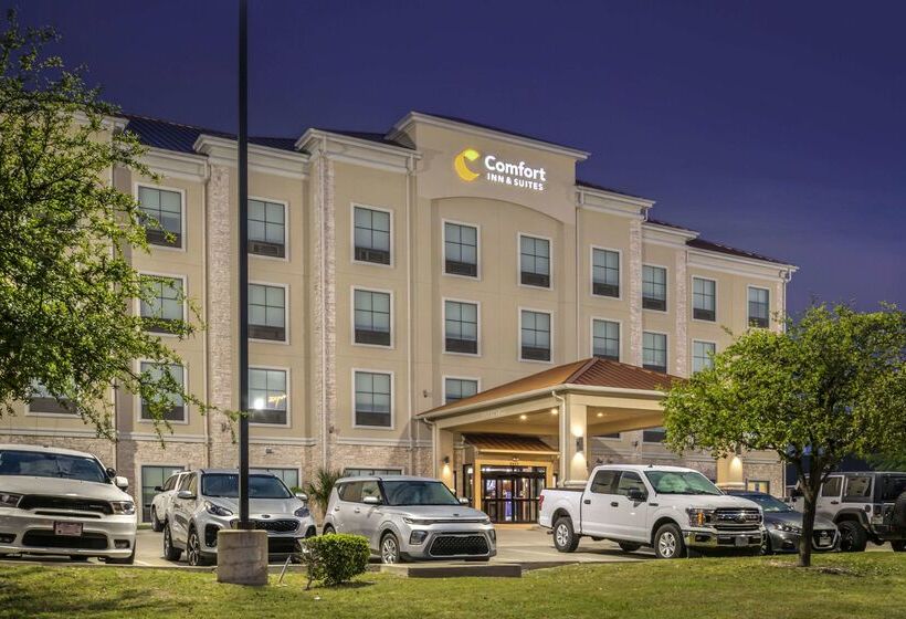 هتل Comfort Inn & Suites Fort Worth  Fossil Creek