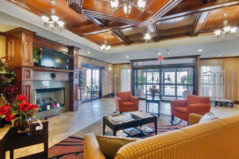 هتل Comfort Inn & Suites Fort Worth  Fossil Creek