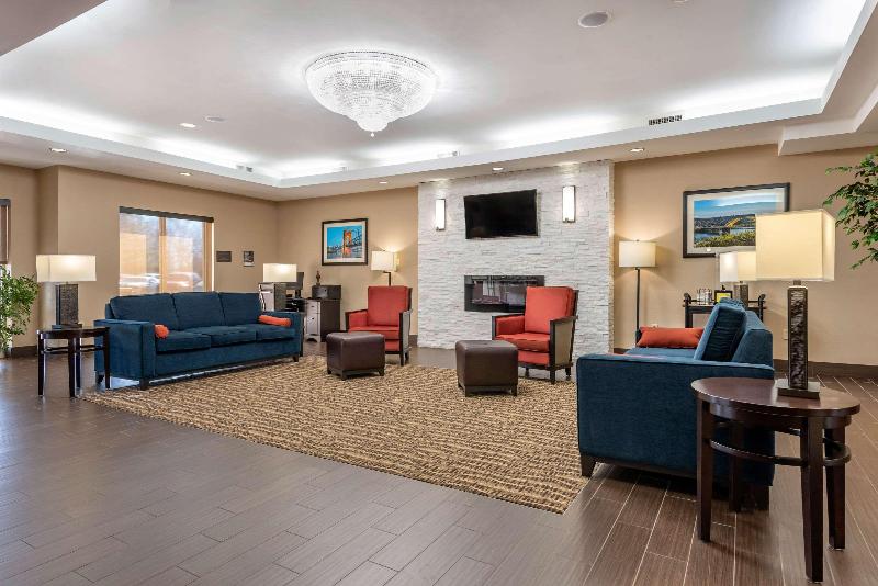 هتل Comfort Suites Cincinnati Airport