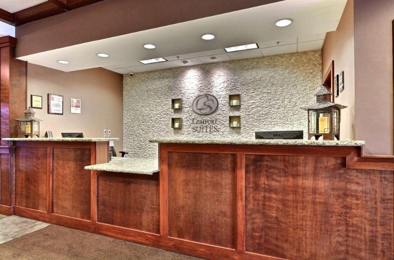 هتل Comfort Suites Grand Rapids North