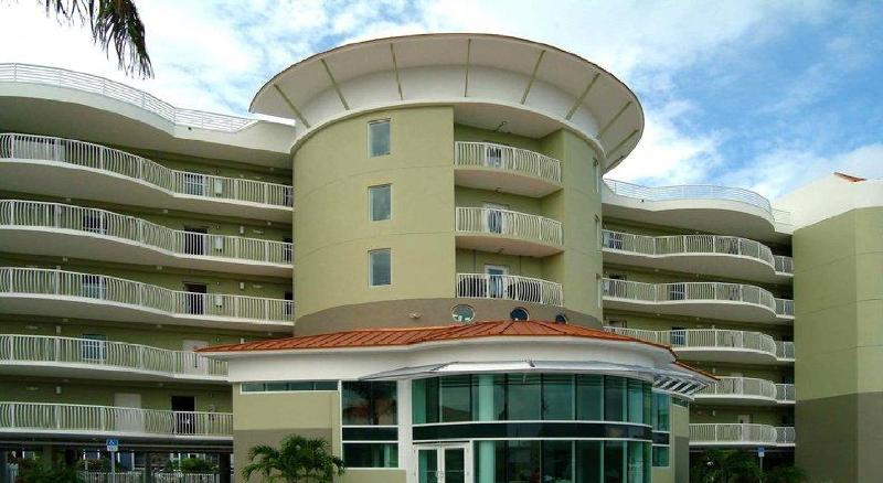 酒店 Crystal Palms Beach Resort