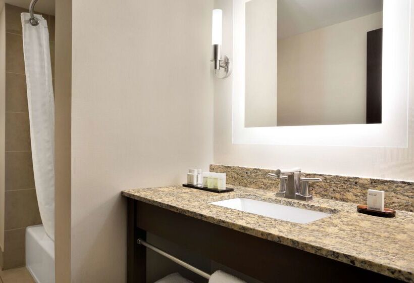 בית מלון כפרי Embassy Suites By Hilton Jackson North Ridgeland