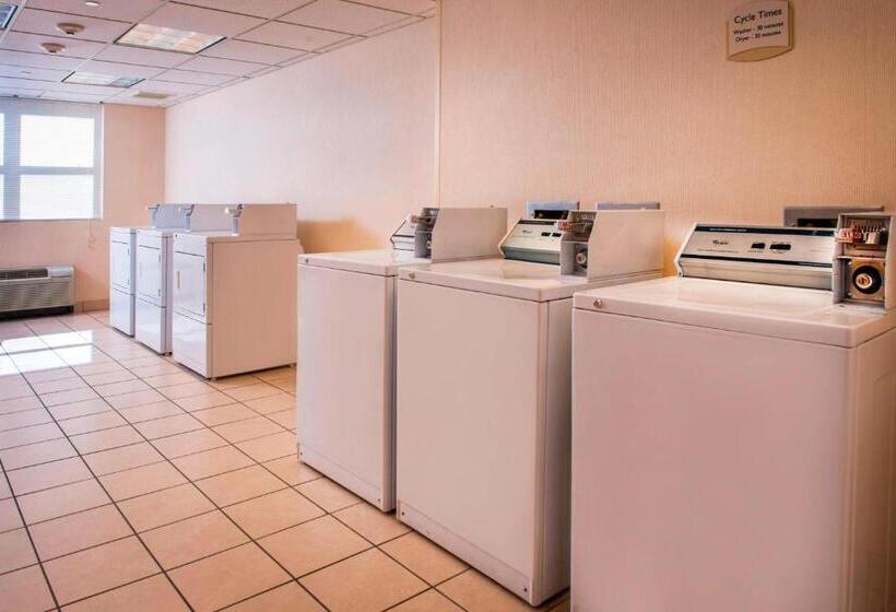 هتل Fairfield Inn & Suites By Marriott Williamsburg