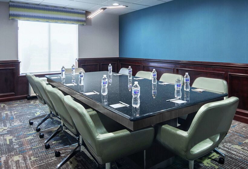 בית מלון כפרי Hampton Inn & Suites Lubbock Southwest
