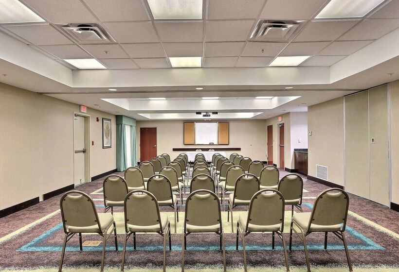 هتل Hampton Inn & Suites Savannah   I 95 South   Gateway