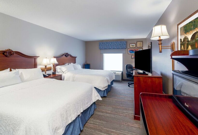 Отель Hampton Inn Londonnorth