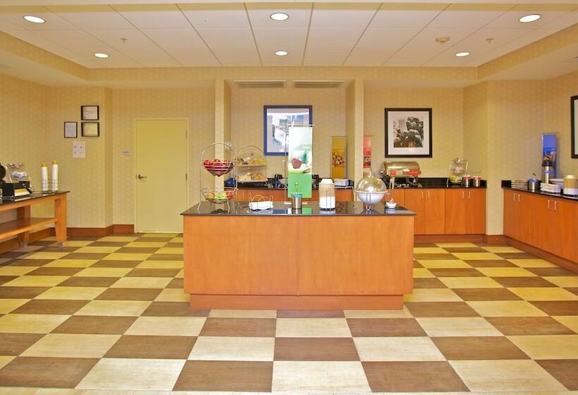 בית מלון כפרי Hampton Inn Ringgold Ft. Oglethorpe