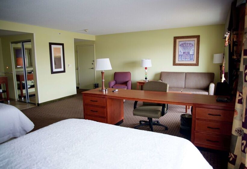 هتل Hampton Inn & Suites Molinequad City Int L Aprt