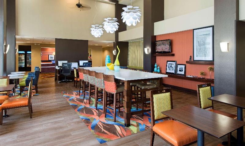 בית מלון כפרי Hampton Inn & Suites Pensacola I10 N At Univ. Town Plaza