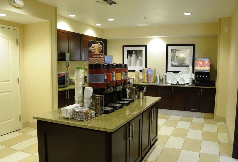 فندق Hampton Inn & Suites Redding