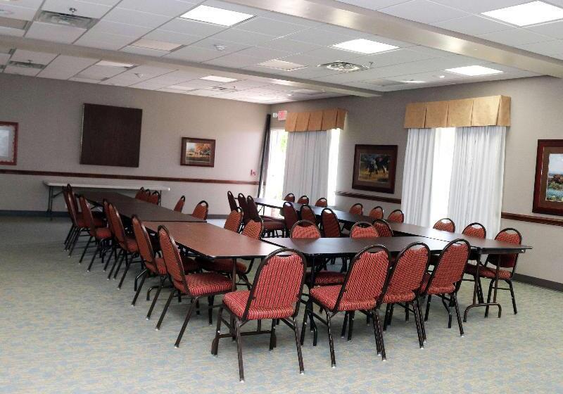 בית מלון כפרי Hampton Inn & Suites Stephenville