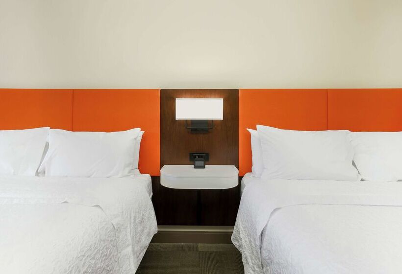 בית מלון כפרי Hampton Inn & Suites Tallahassee I 10/thomasville Road, Fl