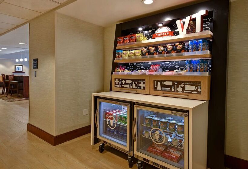 فندق Hampton Inn White River Junction