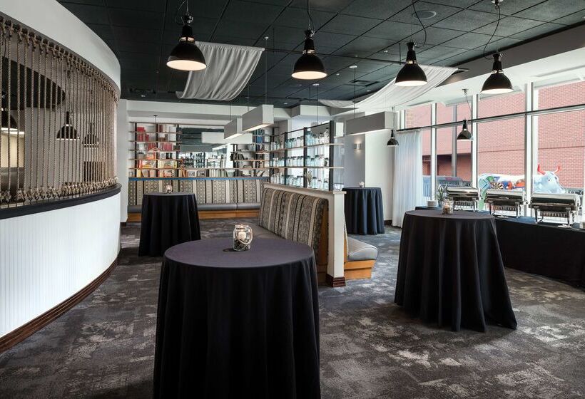 هتل Hilton Garden Inn Denver Downtown