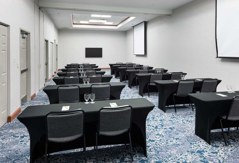 酒店 Hilton Garden Inn Lake Forest Mettawa