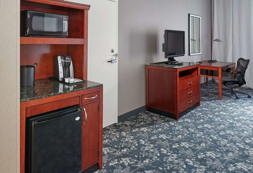酒店 Hilton Garden Inn Lake Forest Mettawa