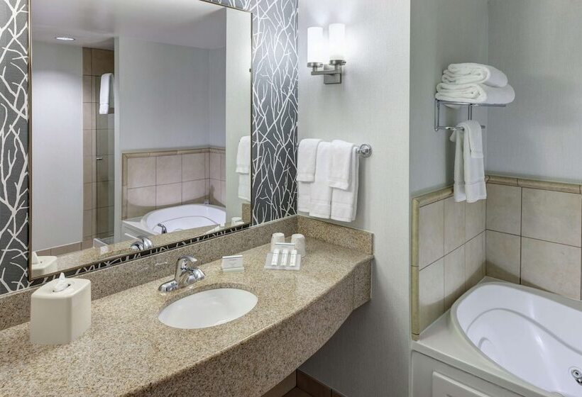 酒店 Hilton Garden Inn Lake Forest Mettawa