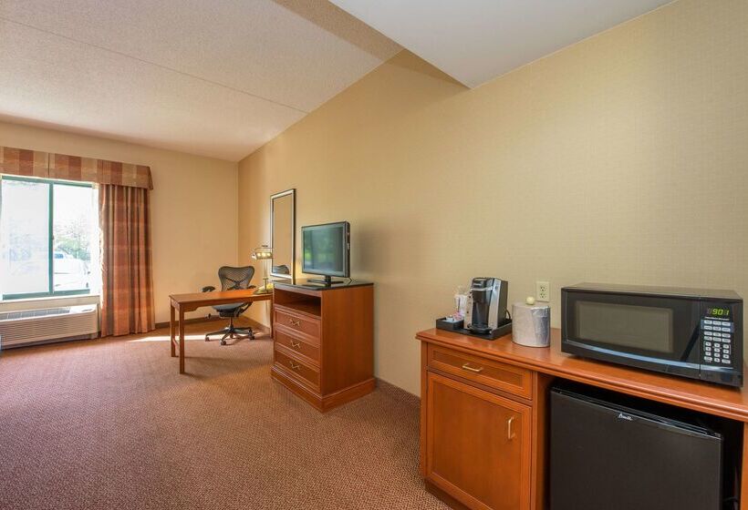 فندق Hilton Garden Inn Fishkill
